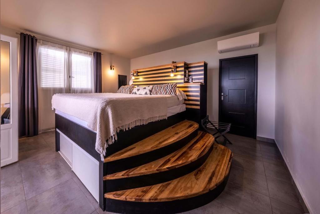 La Suite Villa Ле-Труаз-Иле Экстерьер фото