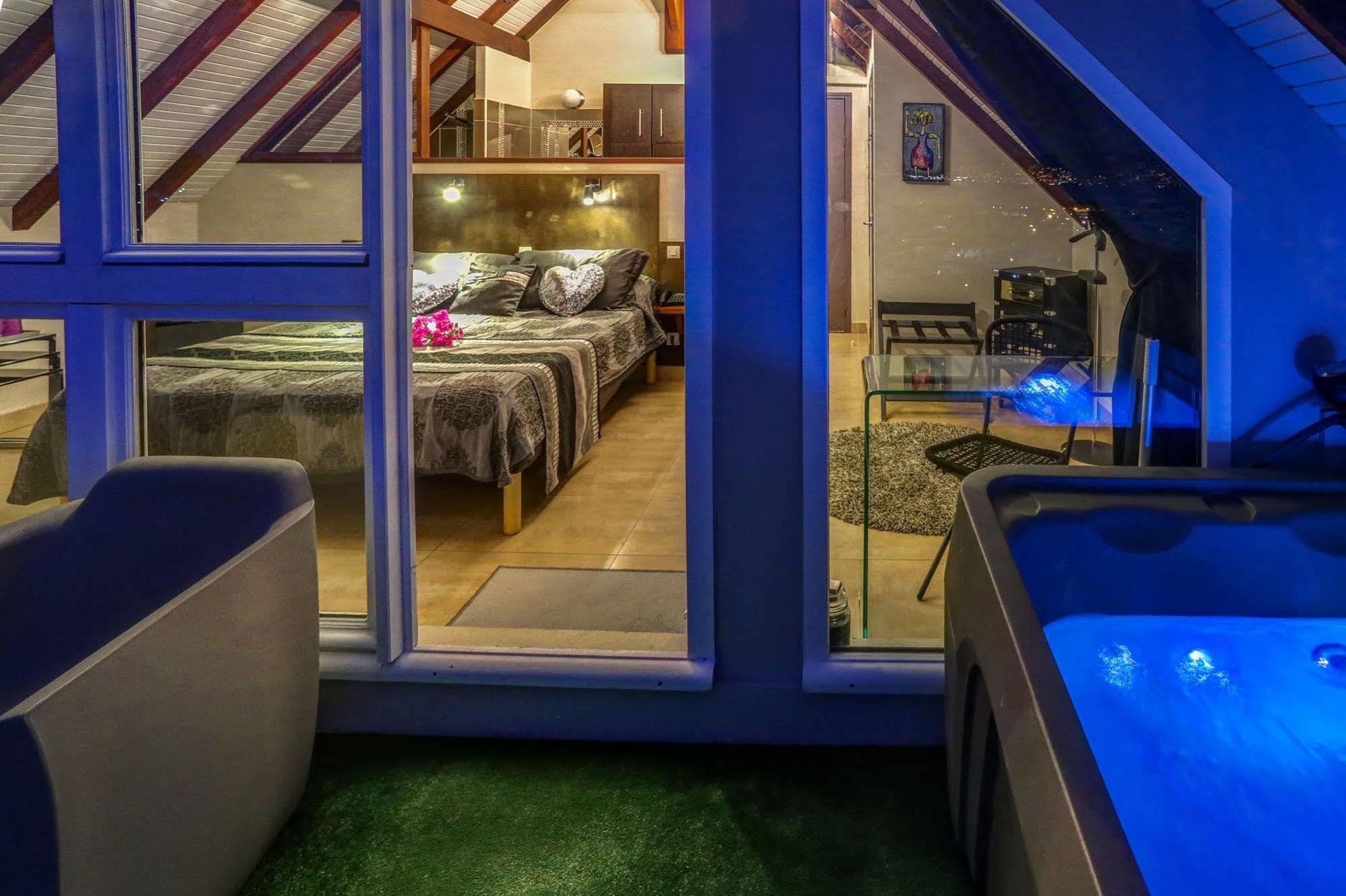 La Suite Villa Ле-Труаз-Иле Экстерьер фото